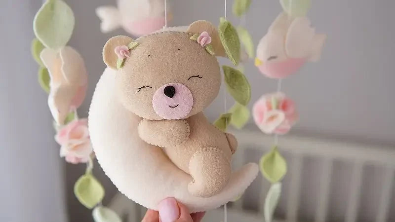 - 🌸 Boho Teddy Bear Baby Mobile – Girl's Nursery Decor with Birds, Flowers & Leaves Baby Stork Baby Mobile