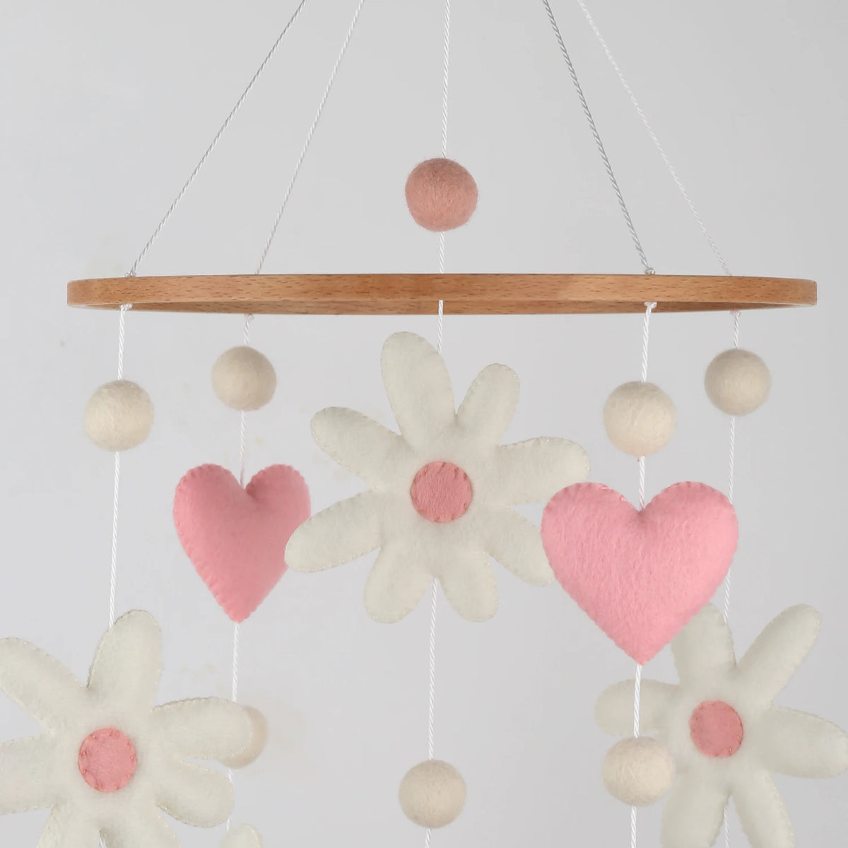 - Daisy &amp; Hearts Felt Cot Mobile - Pink &amp; Cream AE