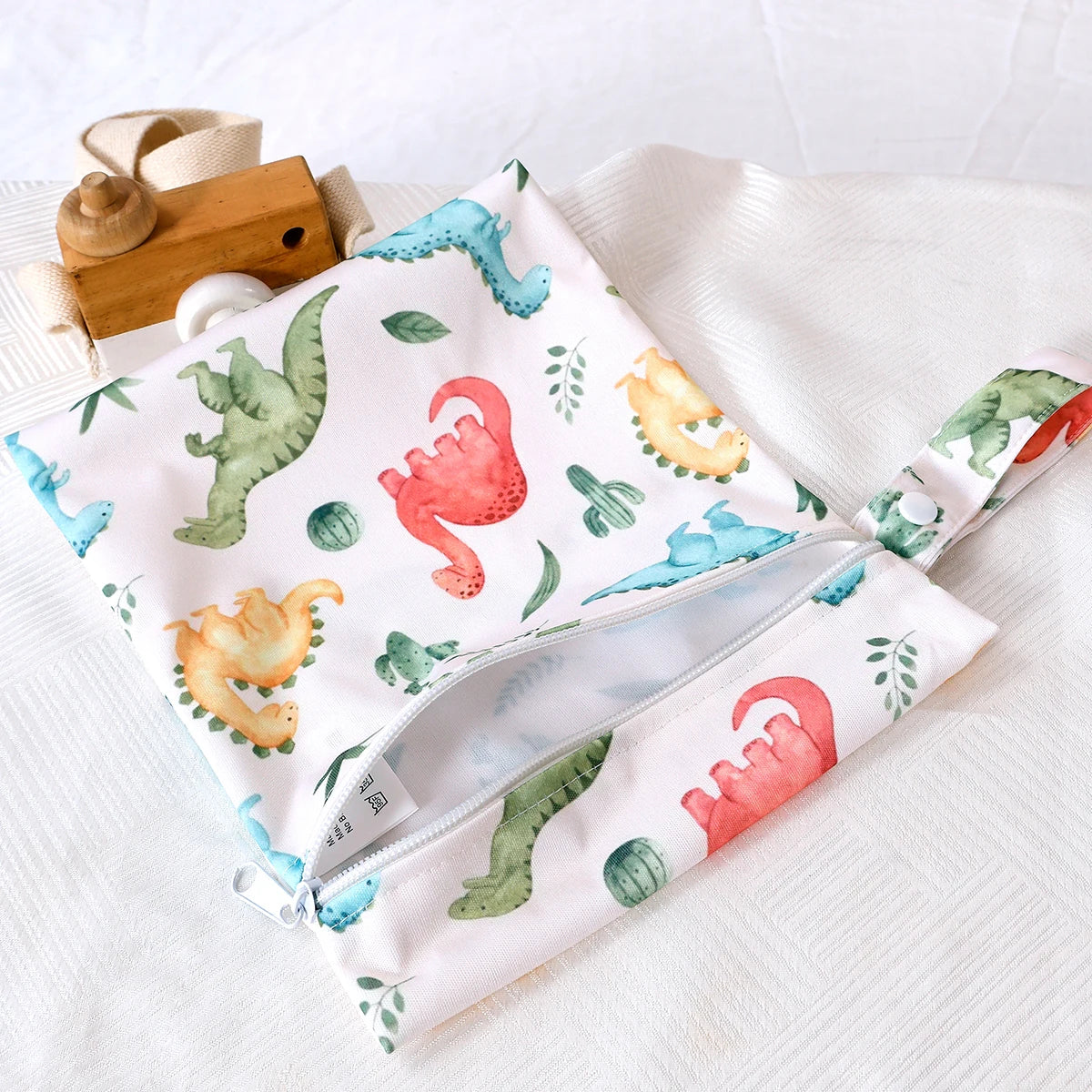 - 3 Piece Reusable Waterproof Baby Wet Bag Set – Multi-Size, 6 Cute Designs Baby Stork
