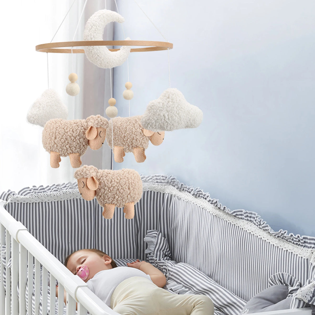 - Sheep & Bouclé Clouds Cot Mobile - Cream & Beige AE