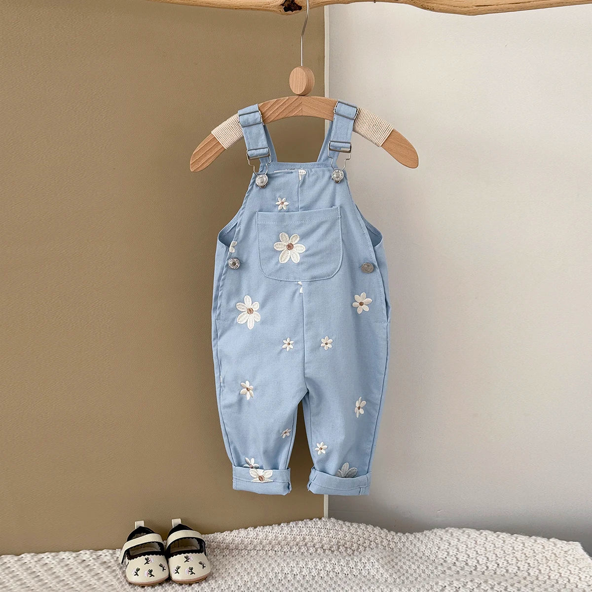 - Daisy Embroidered Overalls – Soft Blue Cotton Baby Stork