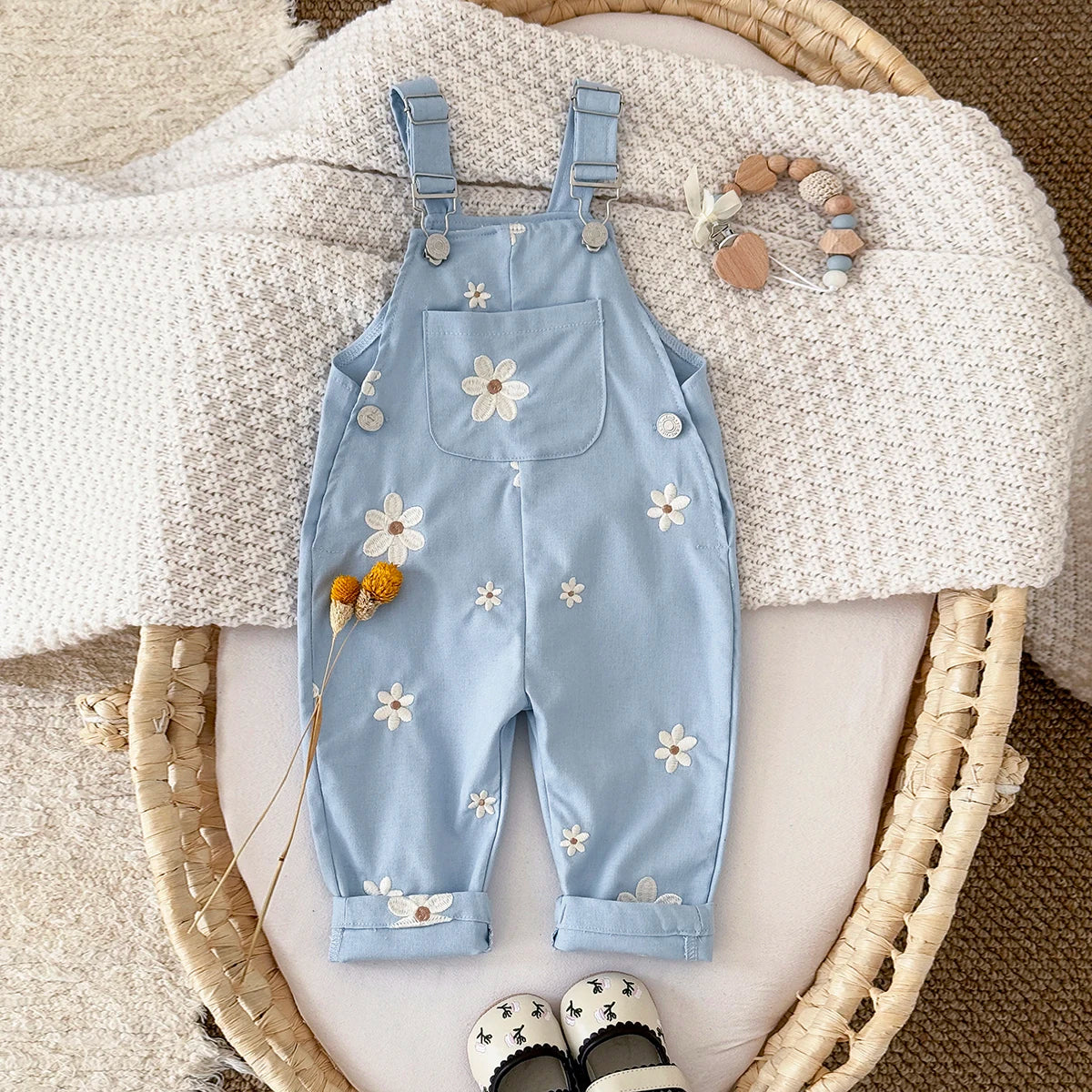 2-3Y - Daisy Embroidered Overalls – Soft Blue Cotton Baby Stork