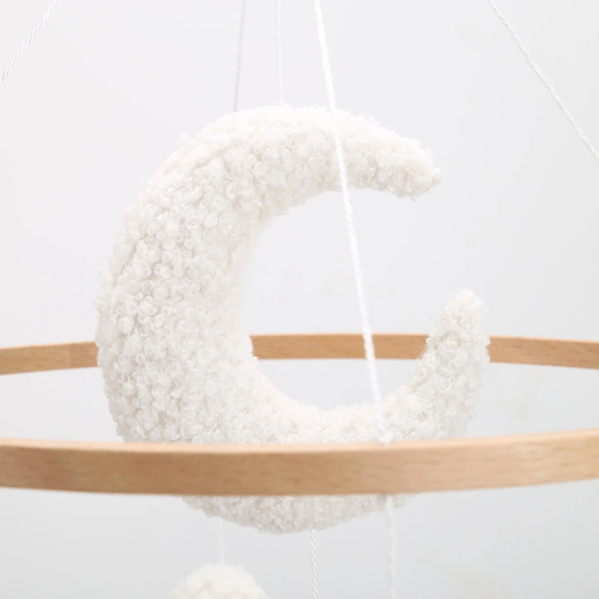 - Sheep & Bouclé Clouds Cot Mobile - Cream & Beige AE