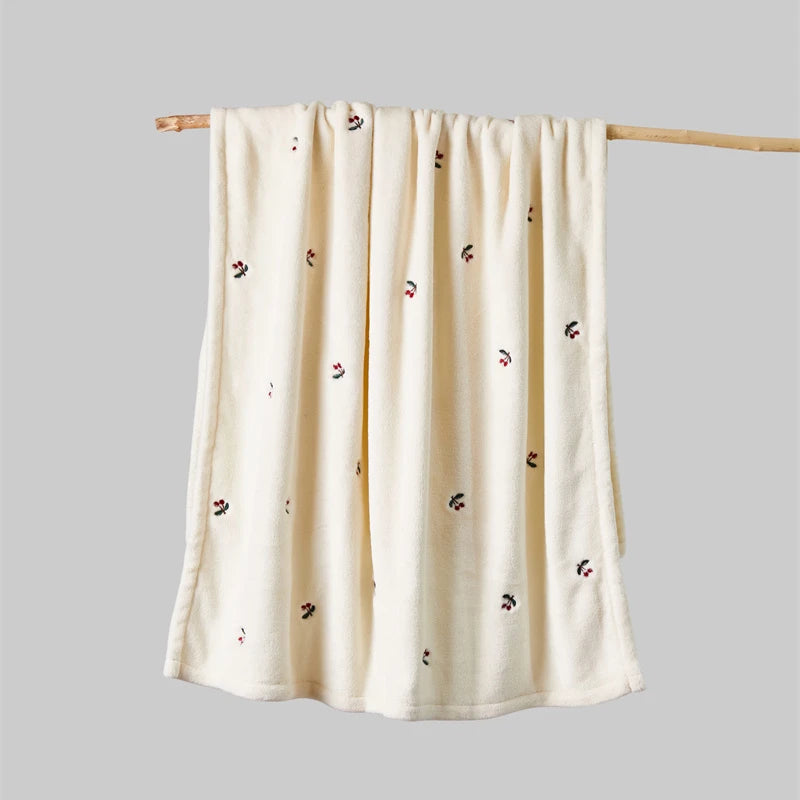 Polar Fleece Blanket with Embroidered Motifs | 125 × 90cm
