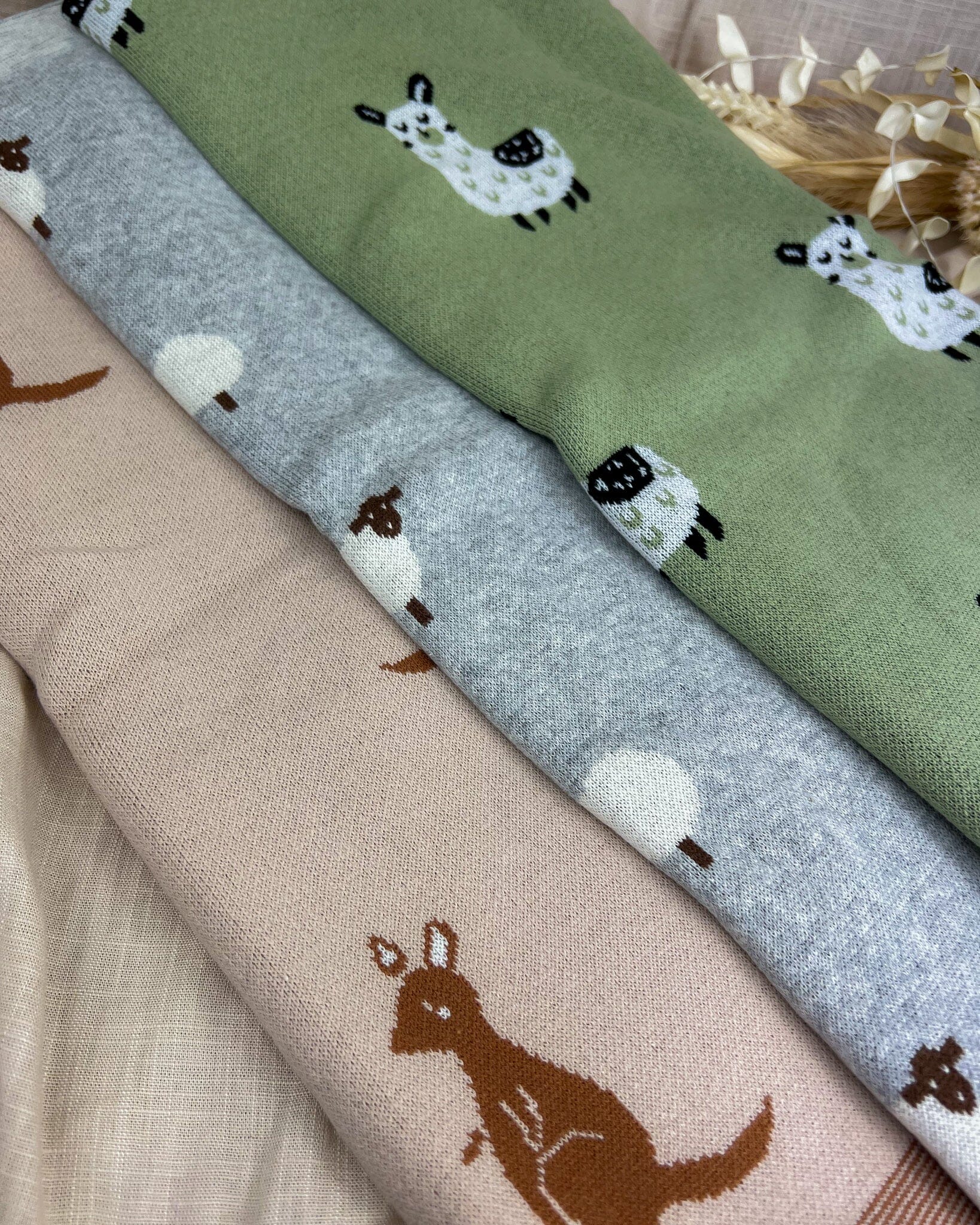 Soft Knit Kangaroo Blanket Swaddling &amp; Receiving Blankets Baby Stork 